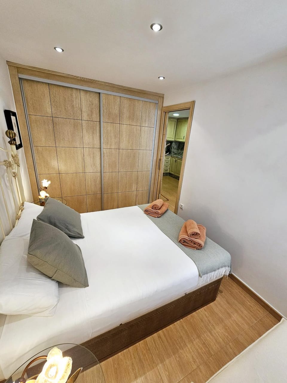 Bed, Photo of the whole room, Bedroom, wardrobe