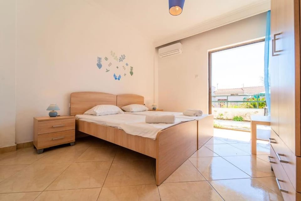 Veta Apartment - Beachside Apartment in Kavala, Greece