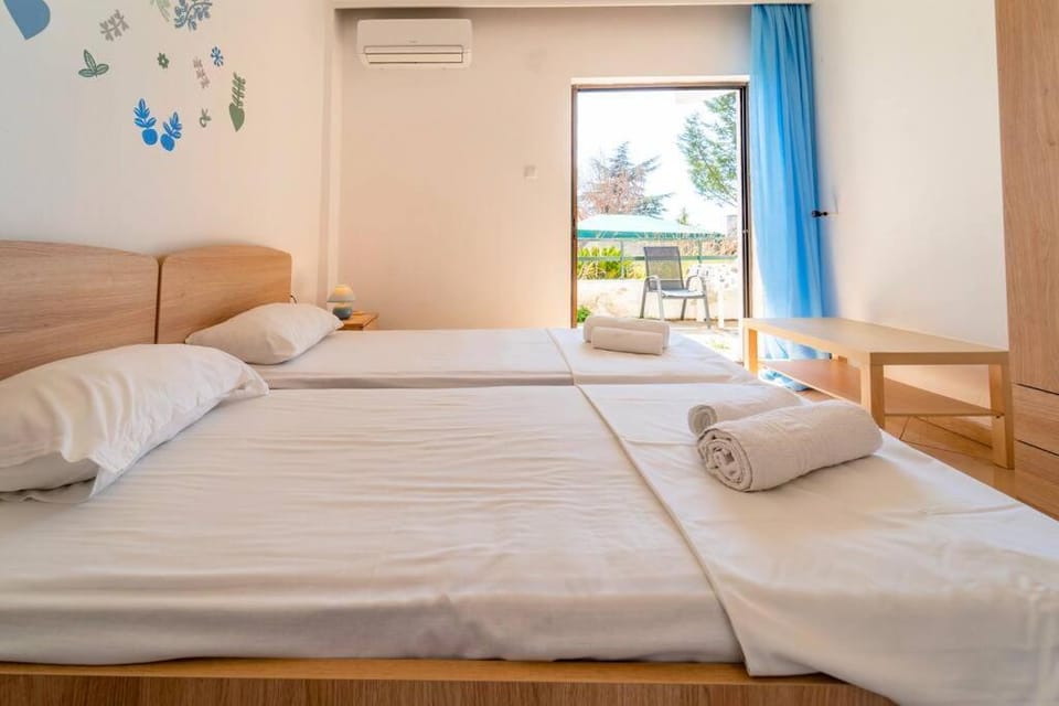 Veta Apartment - Beachside Apartment in Kavala, Greece