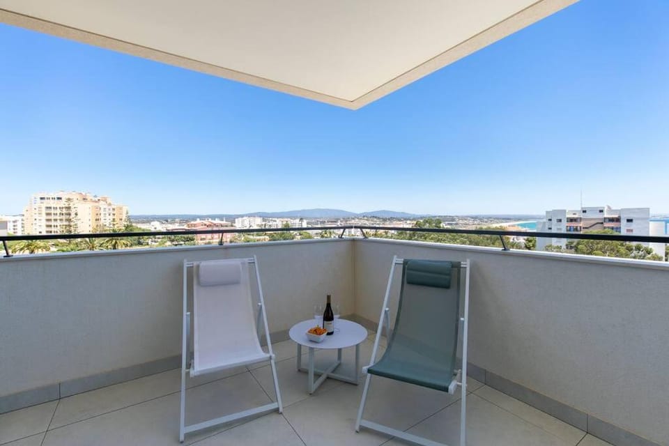 View (from property/room), Balcony/Terrace, Balcony/Terrace, Seating area, Dining area, Sea view