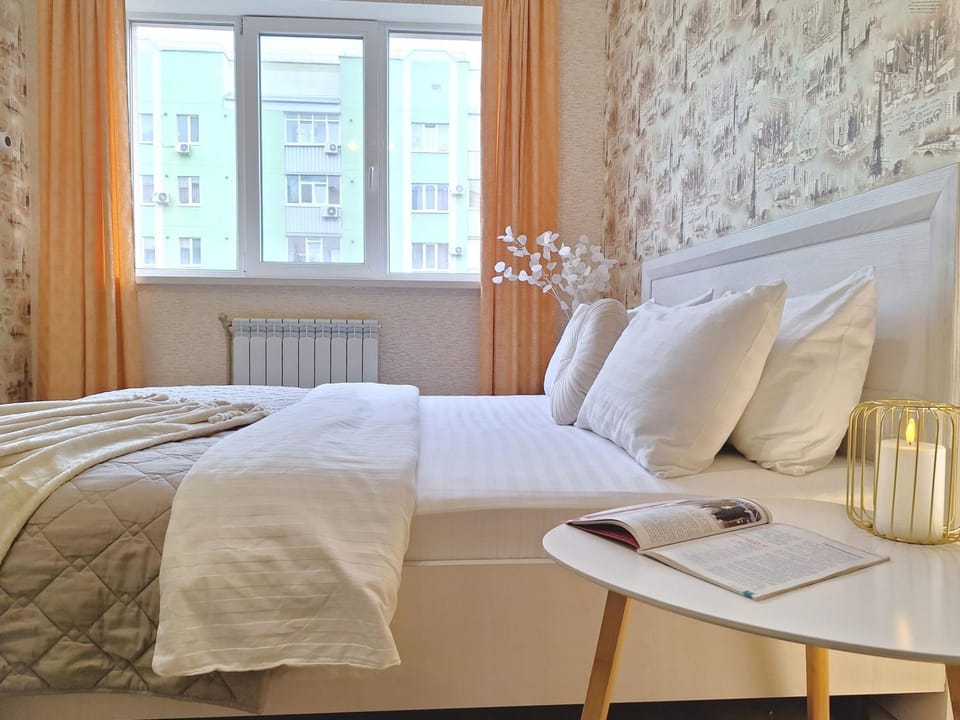 Bed, Photo of the whole room, Bedroom, internet, towels