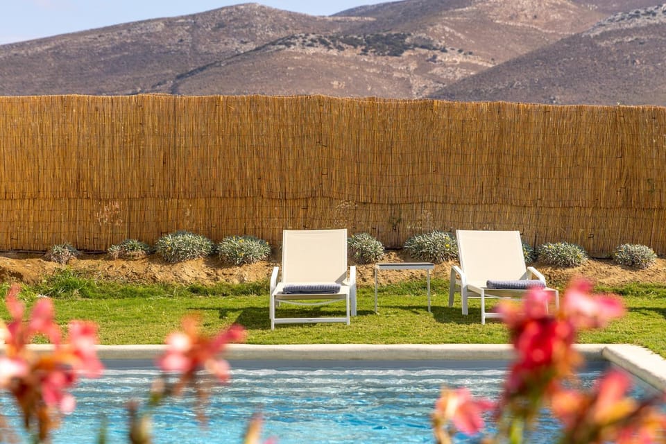 Day, Natural landscape, Balcony/Terrace, Mountain view, Swimming pool, Swimming pool