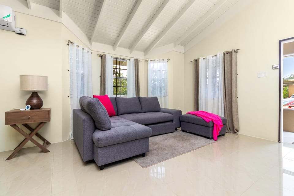 TV and multimedia, Seating area