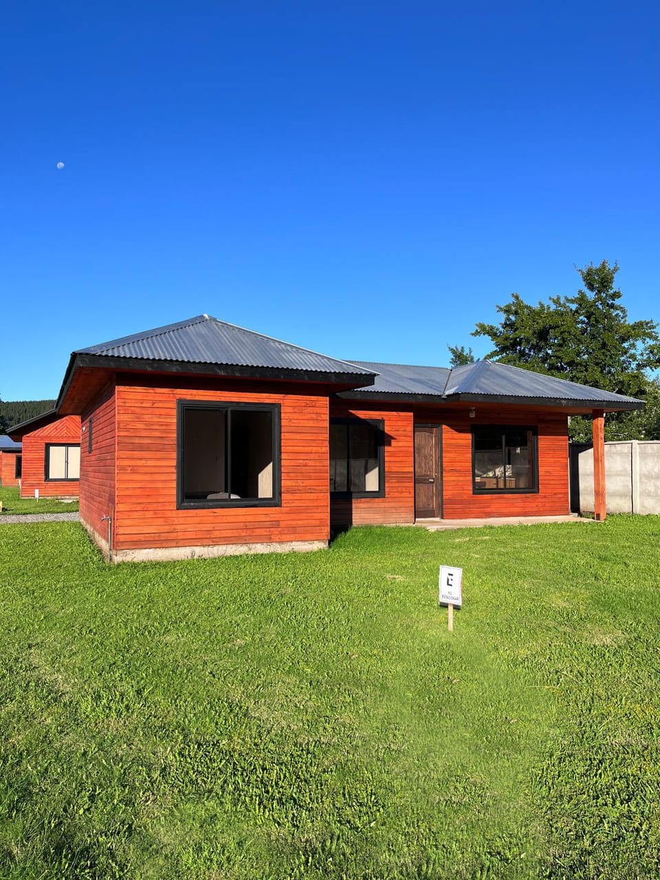 Property building, Day, Natural landscape, Garden, Garden view