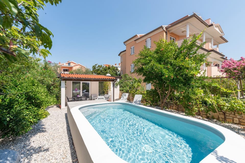 Garden, Garden view, Pool view, Swimming pool