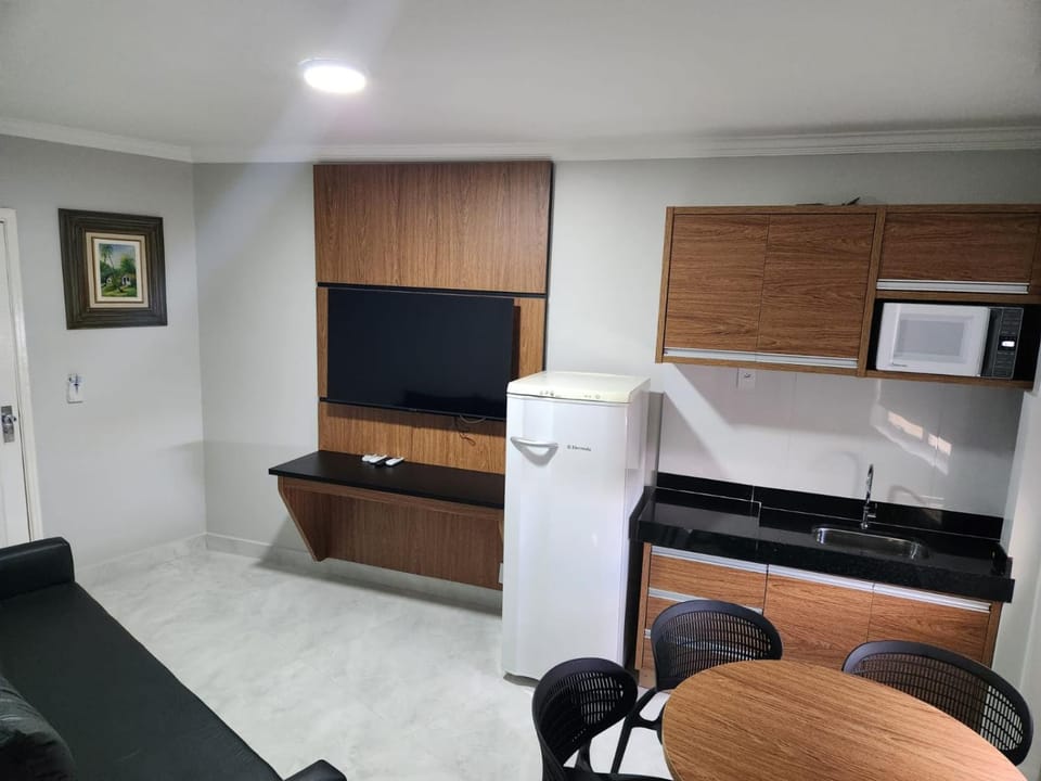 Kitchen or kitchenette, Living room, Seating area, minibar