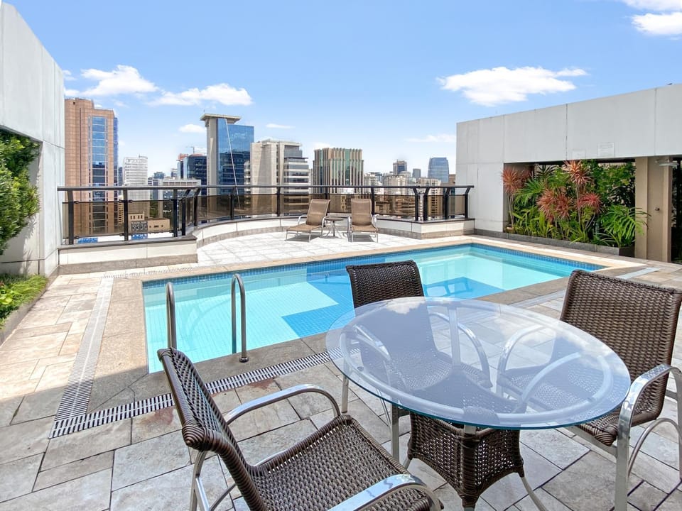 Balcony/Terrace, Pool view, Swimming pool, Swimming pool, sunbed