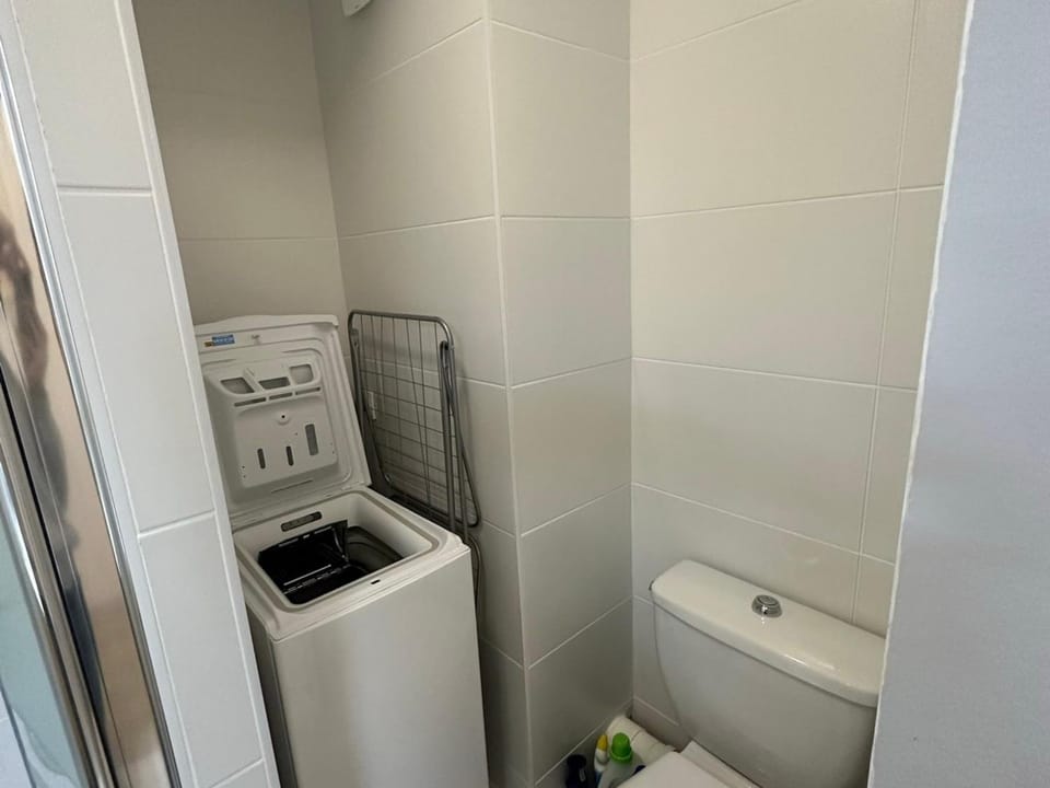 Studio au calme, plage et centre à pied, jardinet ensoleillé, parking privé - FR-1-550-51 Apartment in Nouvelle-Aquitaine
