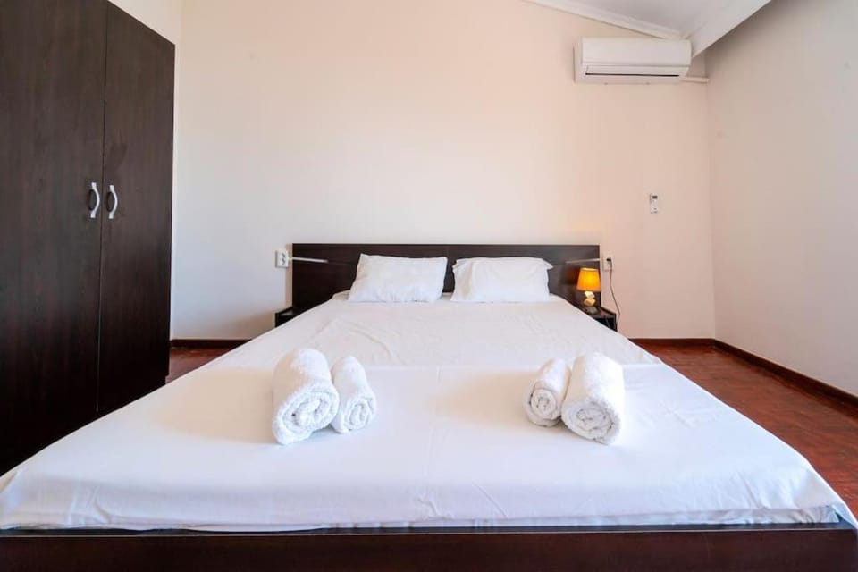 Veta Apartment - Seaview Apartment in Kavala, Greece