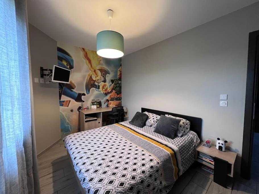 Villa 5 chambres avec piscine, jacuzzi, terrain. Villa in Auvergne-Rhône-Alpes