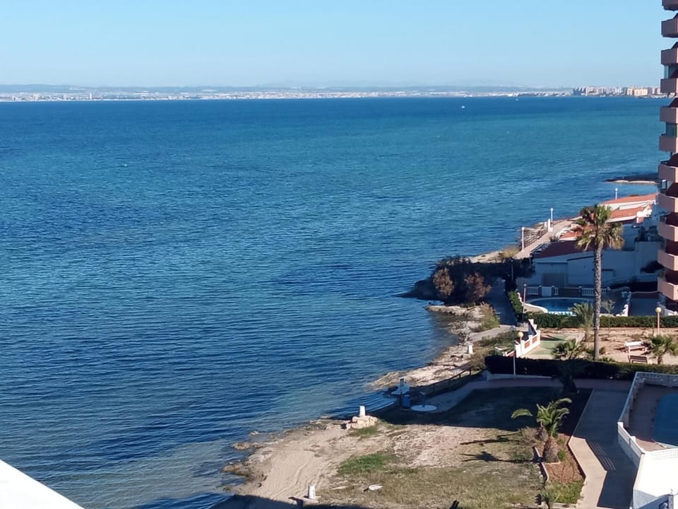View (from property/room), Lake view, Landmark view, Sea view