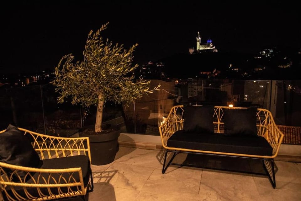 Patio, Night, Balcony/Terrace