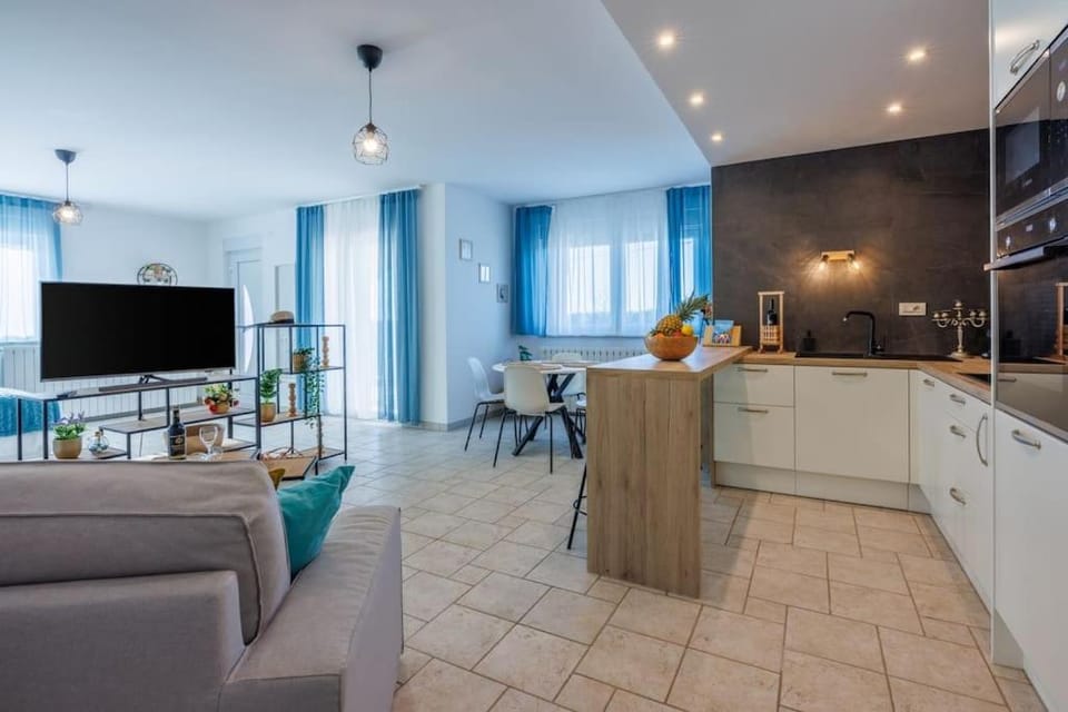 Luxe Blue Apartment in Primorje-Gorski Kotar County