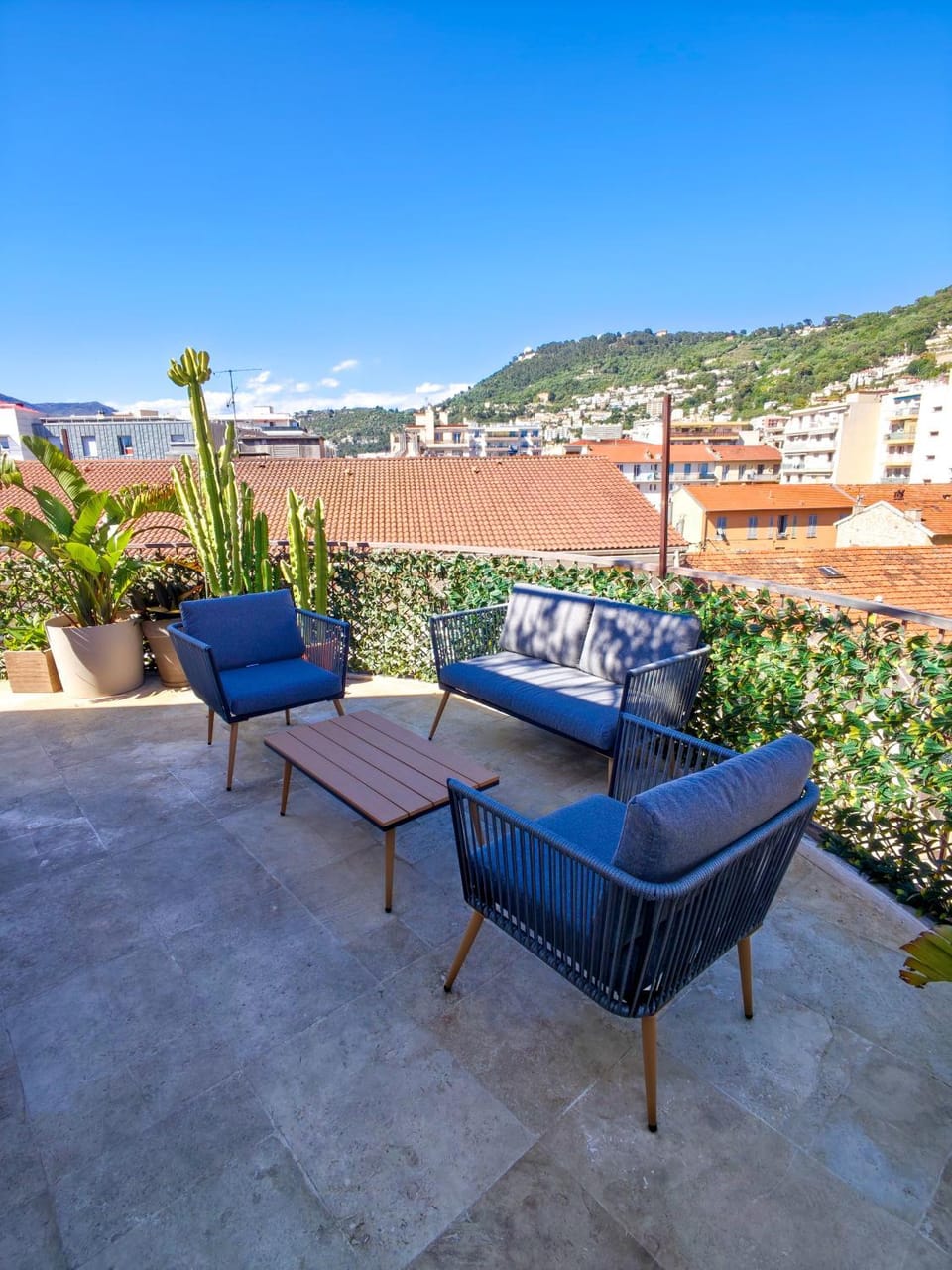 Appartement 90m2, climatisé 3 chambres Apartment in Nice