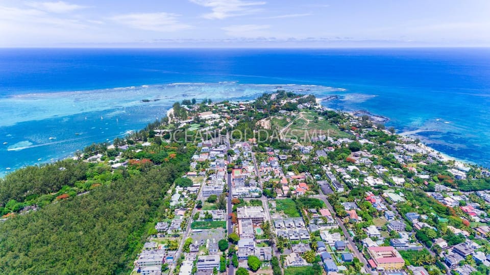 Nearby landmark, Neighbourhood, Bird's eye view