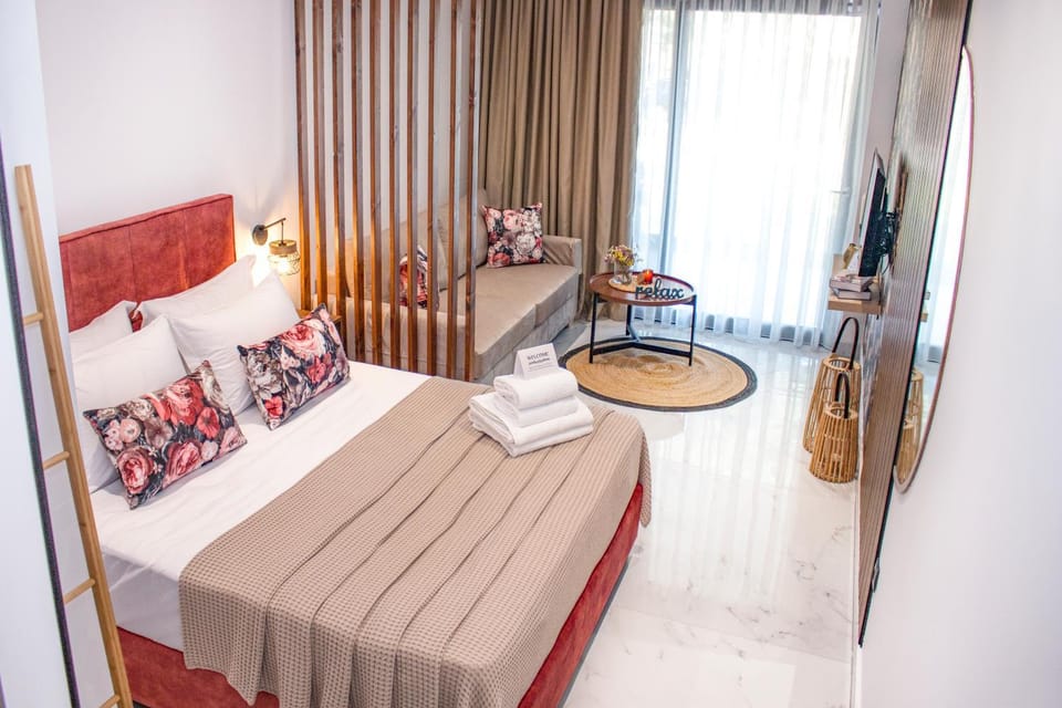 Live The Luxe Apartment in Halkidiki