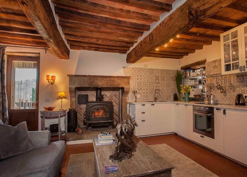 Tuscan dream, lux 2-bed apartment balcony and pool Apartment in Umbria