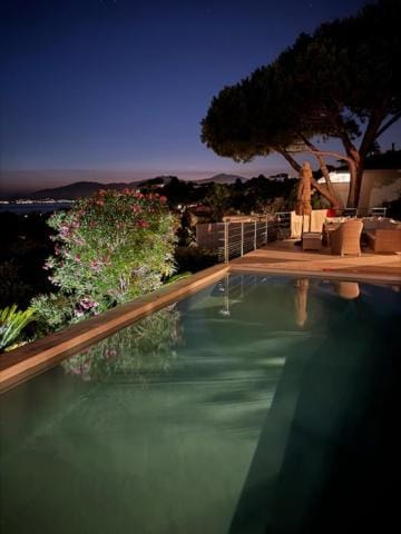 Villa Corse Vue mer et piscine Villa in Corsica