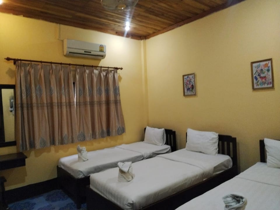 Phanh Tha Sone Guest House Bed and Breakfast in Luang Prabang