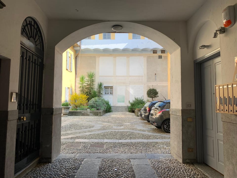 Inner courtyard view