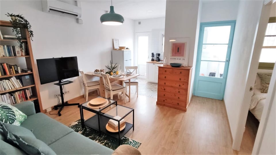Living room, Seating area, hair dresser, air conditioner