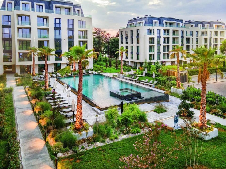 ЛУКСОЗЕН Двустаен апартамент Apartment in Varna