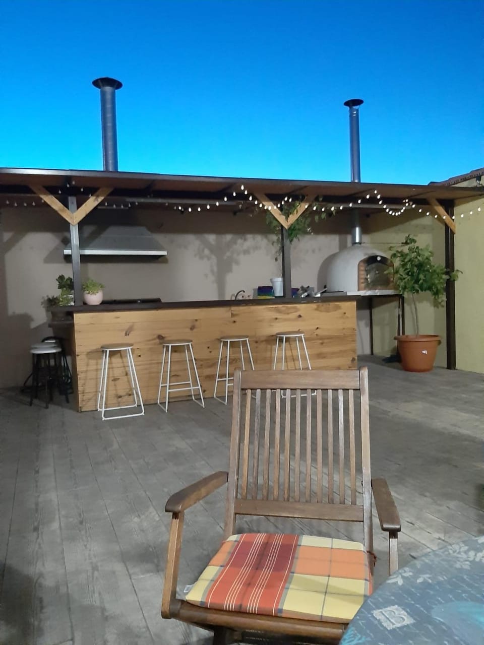Patio, BBQ facilities