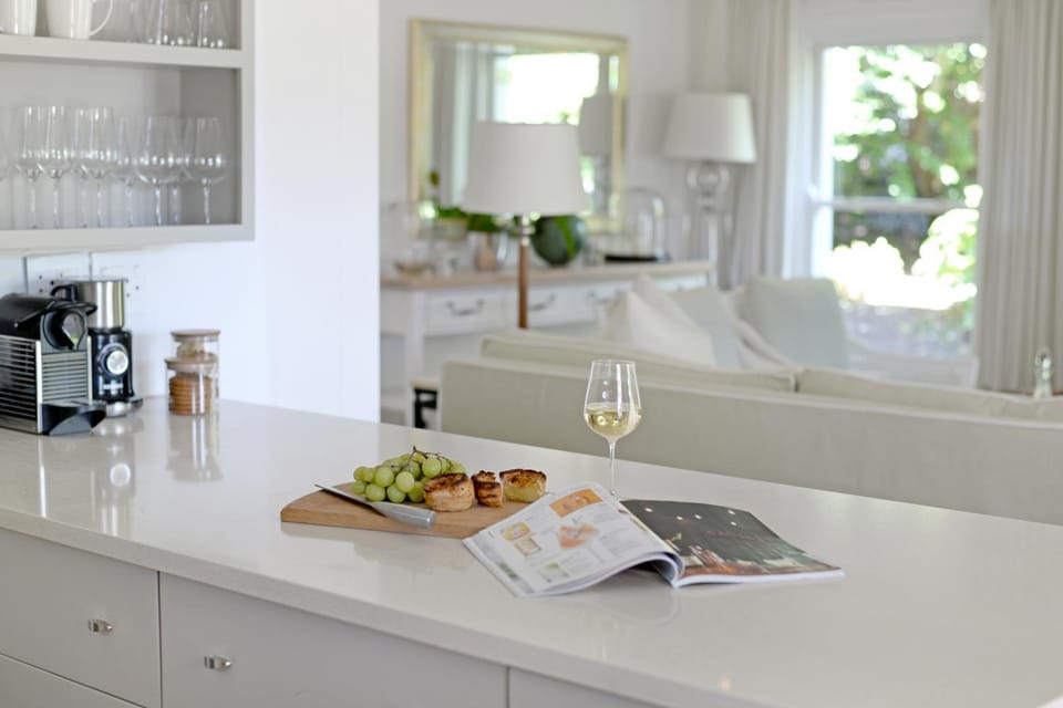 Farm Lorraine Lake Cottage, Loft Cottage and Garden Cottage Villa in Franschhoek