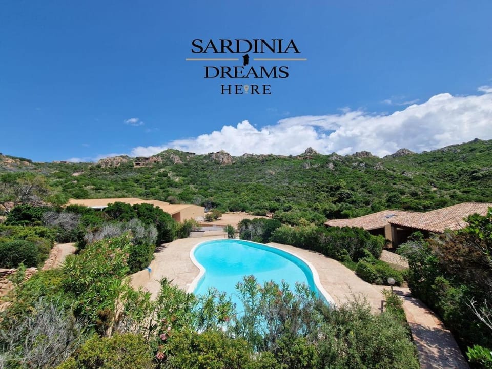 Day, Natural landscape, Mountain view, Pool view, Swimming pool