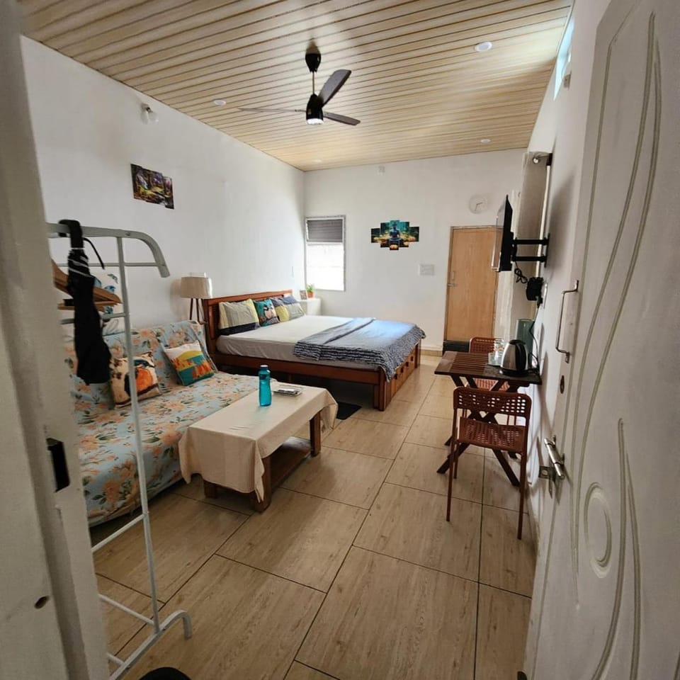 Dining area, Bedroom