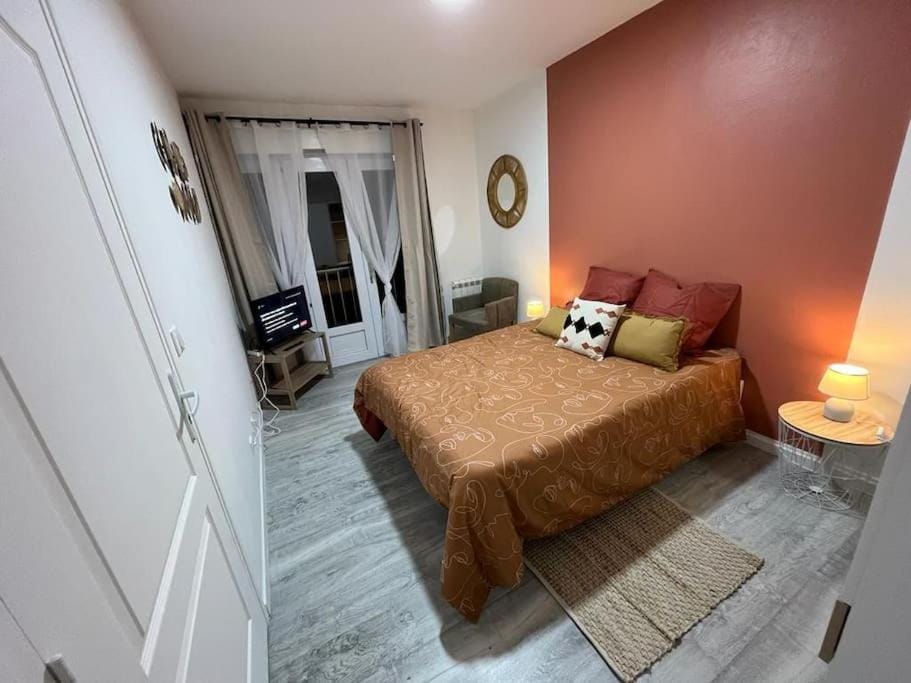 LeRelaisdOdile - Grand T2 * Spatieux * HyperCentre Apartment in Cambrai