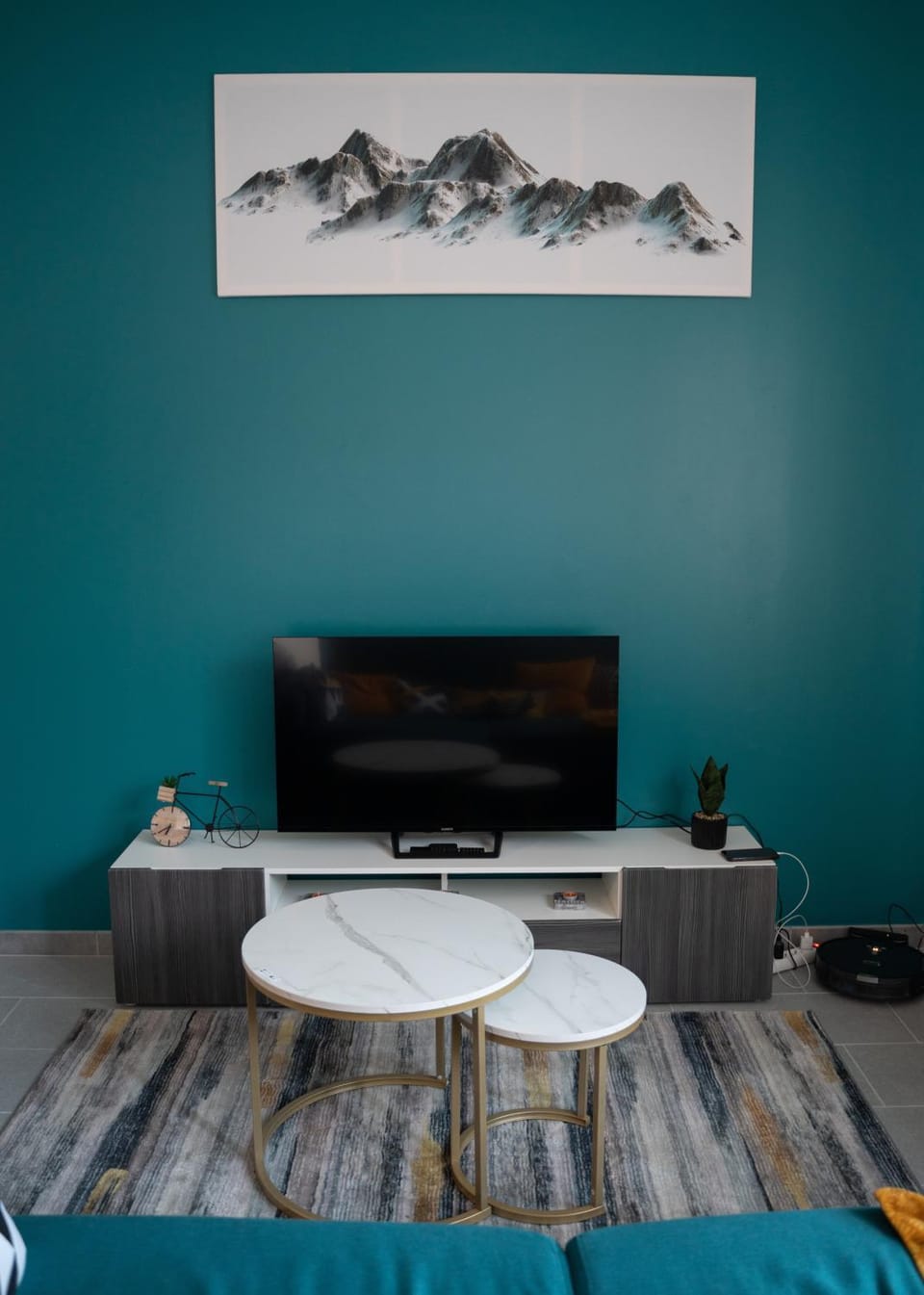 TV and multimedia, Living room, Seating area