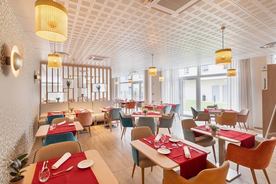 Restaurant/places to eat, Food and drinks, Breakfast