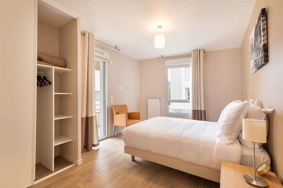 Bed, Bedroom, wardrobe