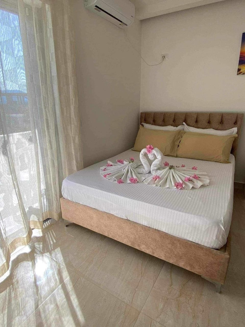 Bed, Photo of the whole room, Bedroom, towels, air conditioner