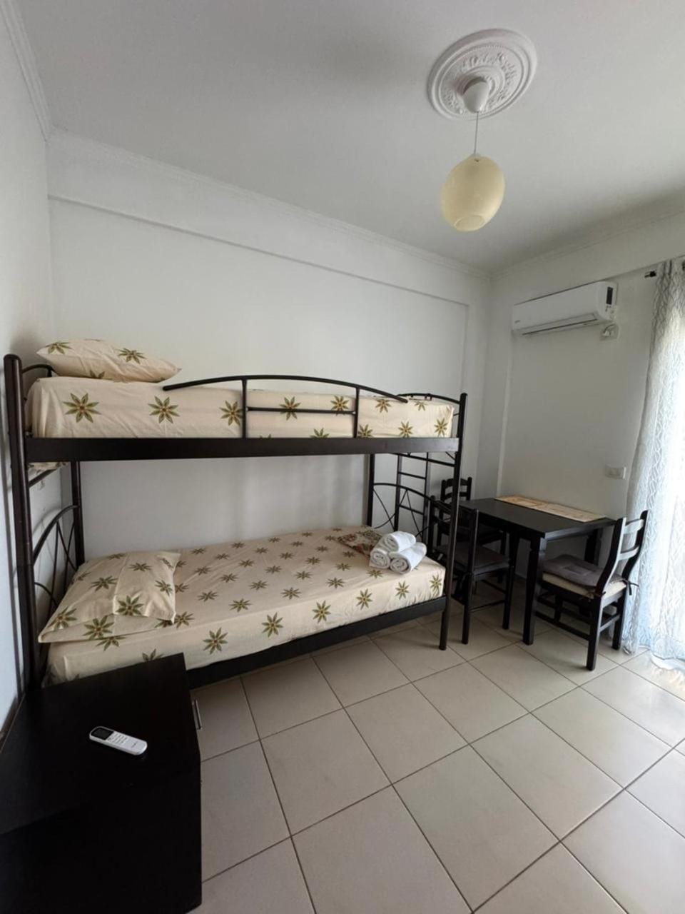 Bed, Photo of the whole room, Dining area, Bedroom, bunk bed