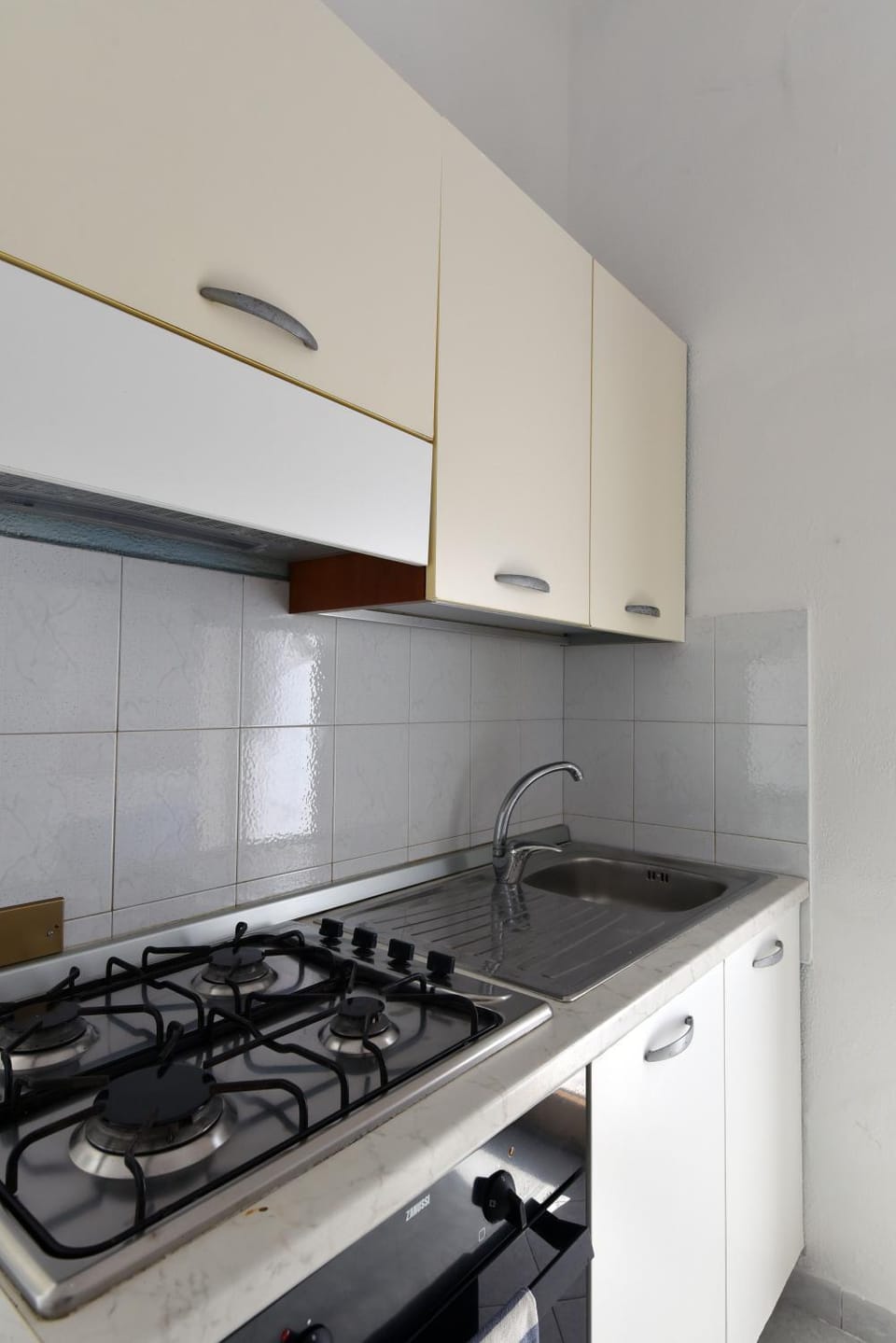 Kitchen or kitchenette, pet friendly