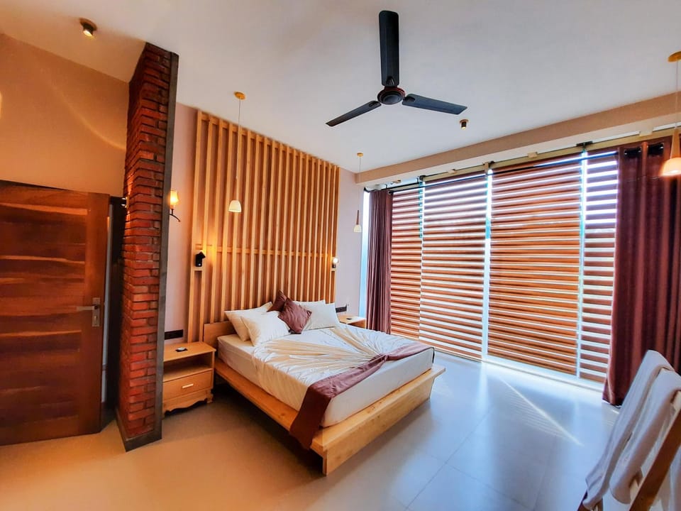 Photo of the whole room, Bedroom