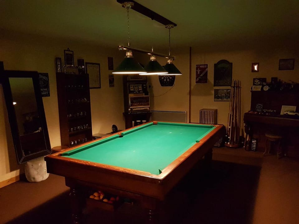 Billiard, Billiard, Darts