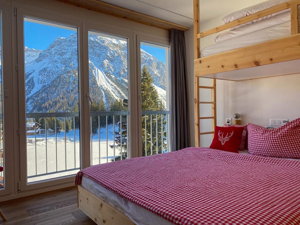 Bed, Photo of the whole room, Bedroom, Mountain view