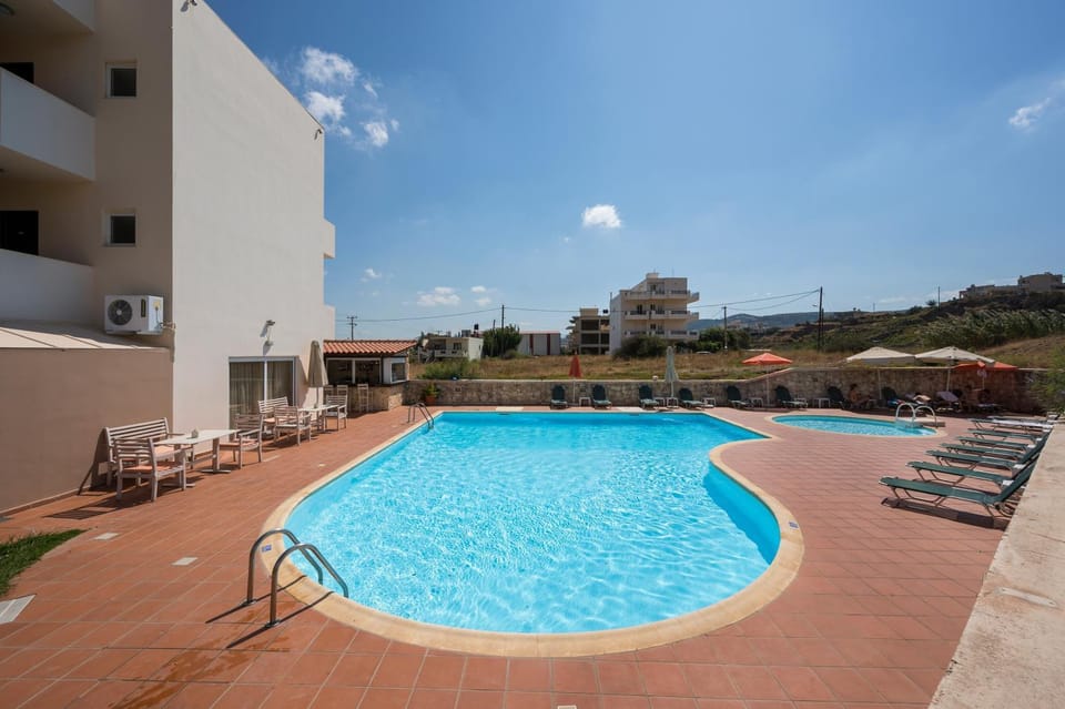 Pool view, Swimming pool, Swimming pool
