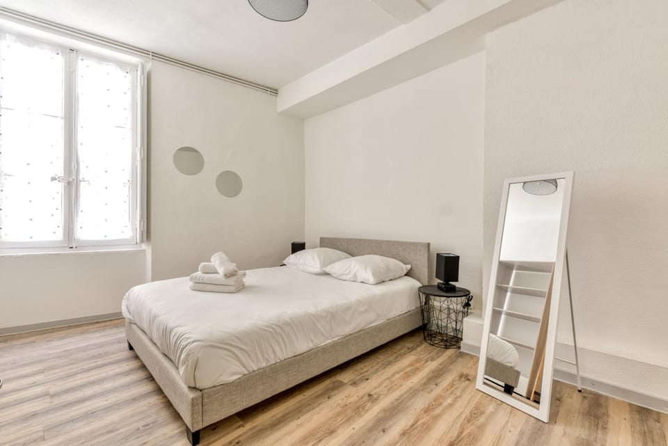 Bed, Bedroom, wardrobe