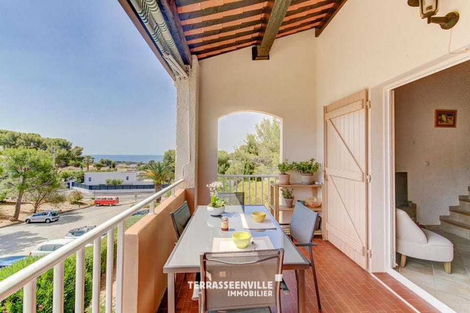 View (from property/room), Balcony/Terrace