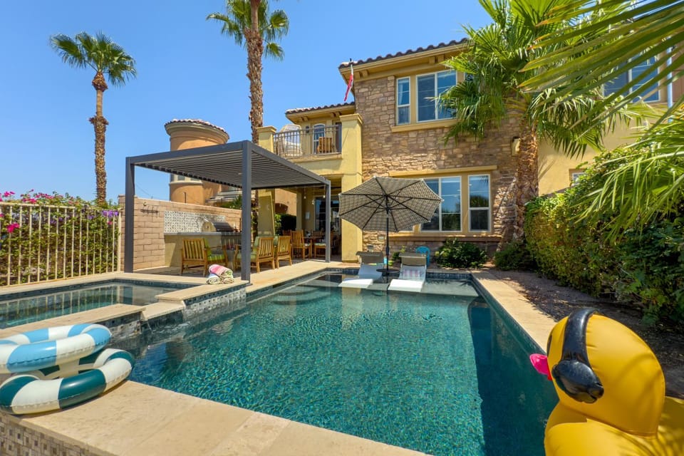 Pool view, sunbed