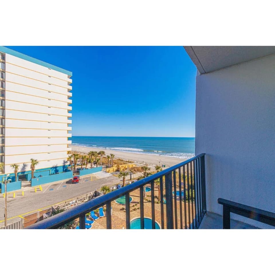 Stunning Ocean View 2 Bedroom Condo- Nicely Updated & sleeps 6! Palace Resort Unit 408 House in Myrtle Beach