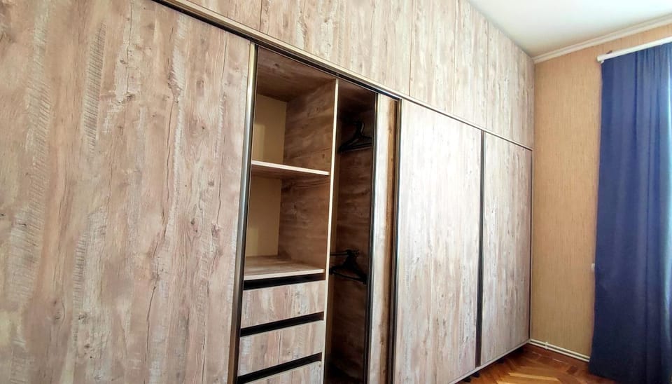 Bedroom, wardrobe