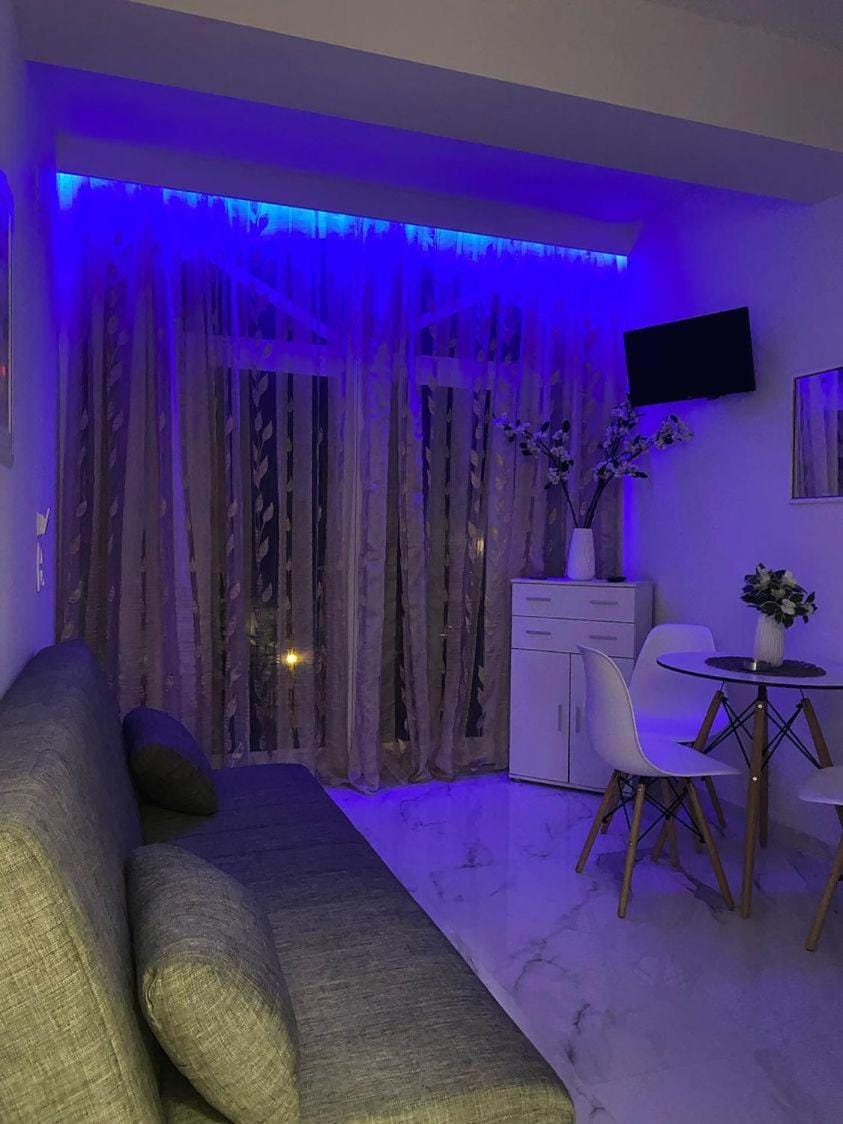 TV and multimedia, Living room, Seating area