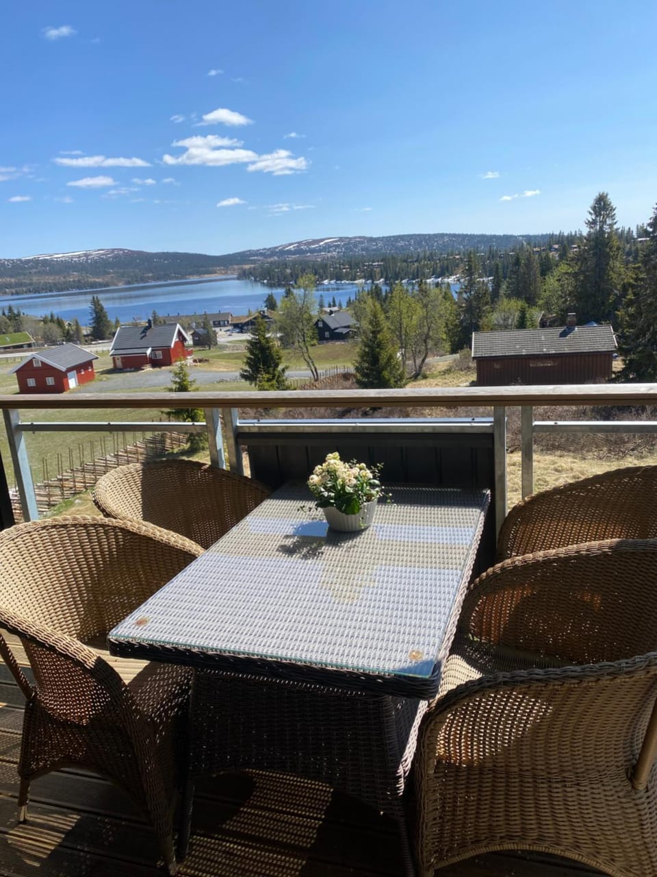 Leilighet med panoramautsikt Sjusjøen Innendørs parkering Apartment in Innlandet