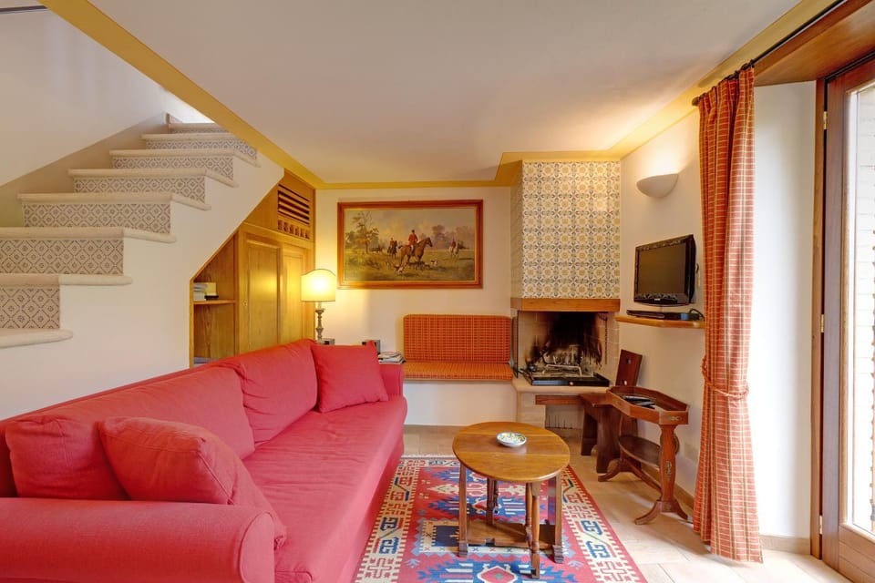 BORGO ACQUAIURA Villa in Umbria