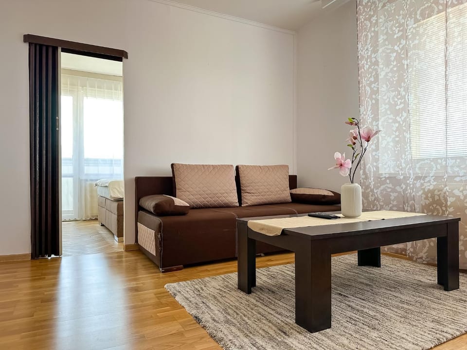 Living room, Bedroom